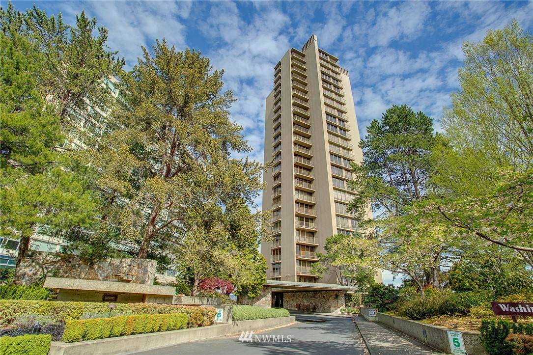 1620 43rd Avenue - Photo 1