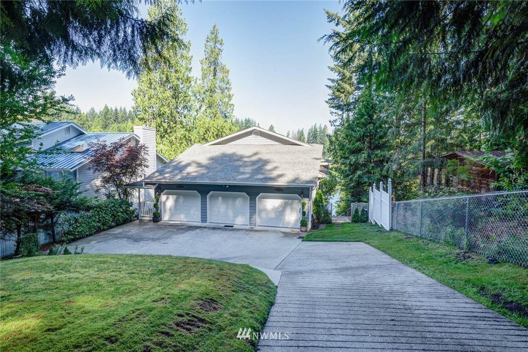 2613 Freestad Road - Photo 1