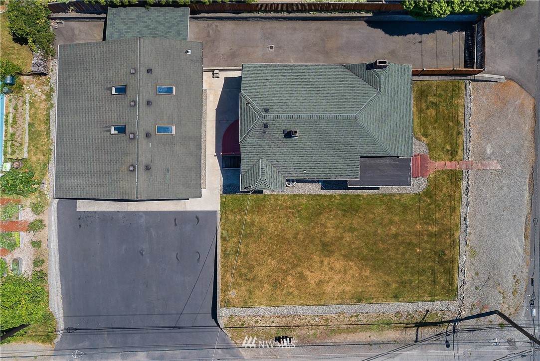 3508 137th Street - Photo 1