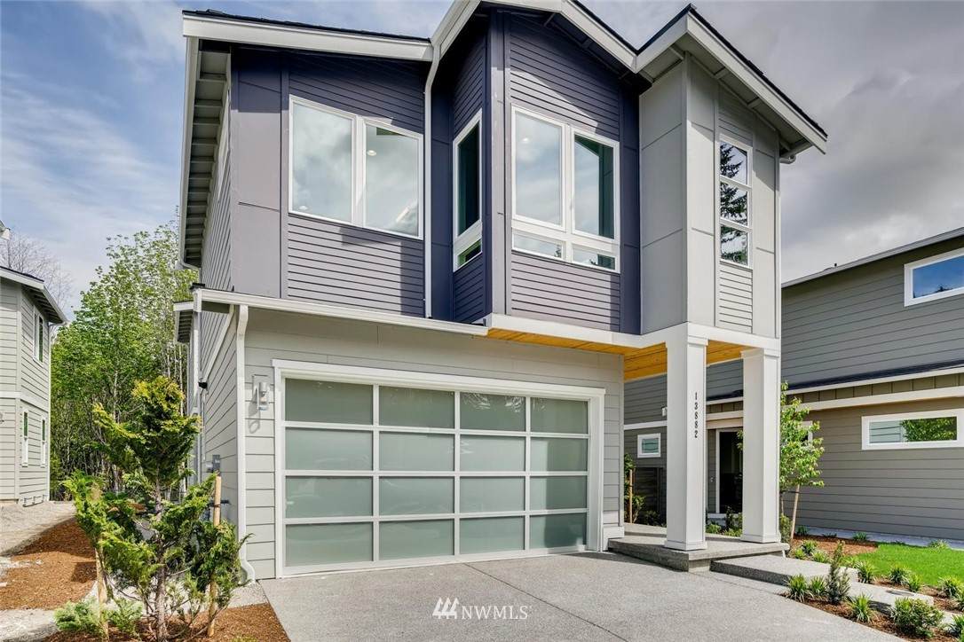 13816 98TH Street - Photo 1