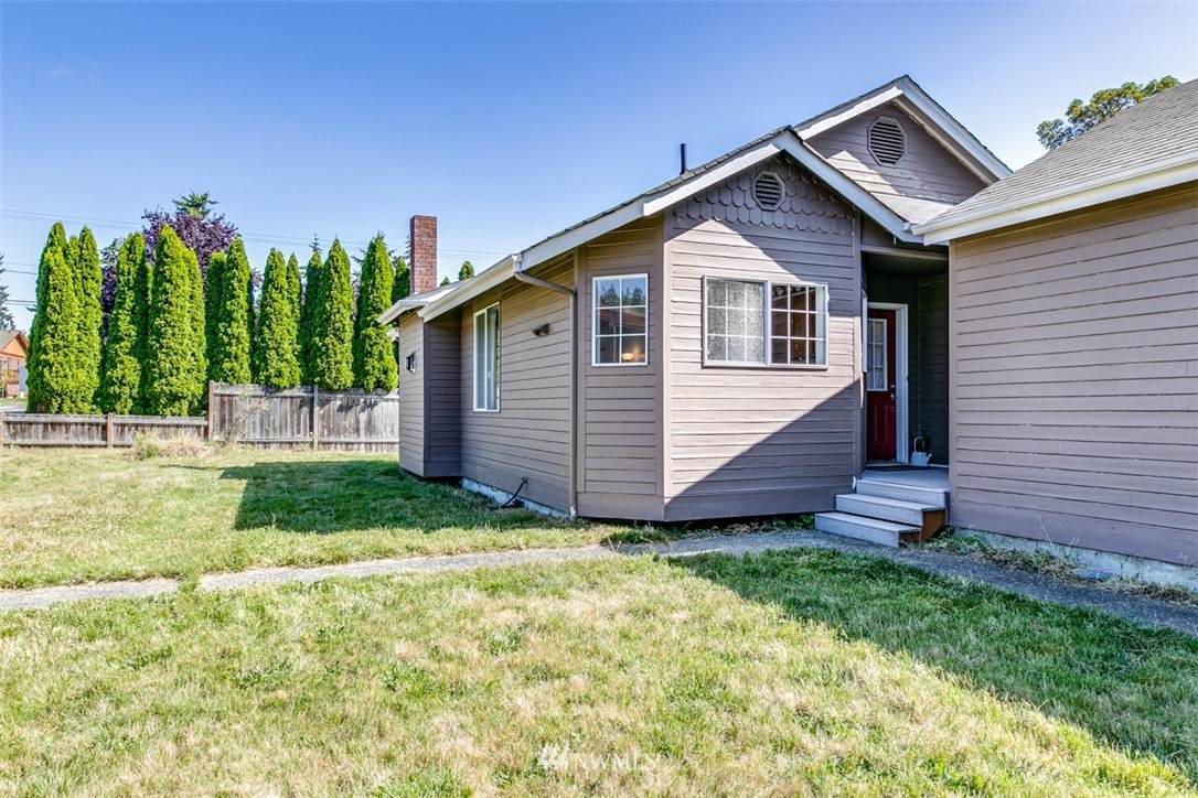 1290 18th Street - Photo 1