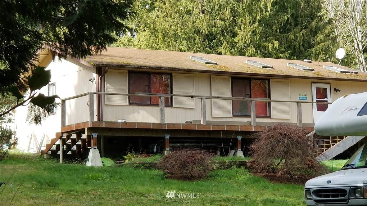8000 Bayberry Lane - Photo 1