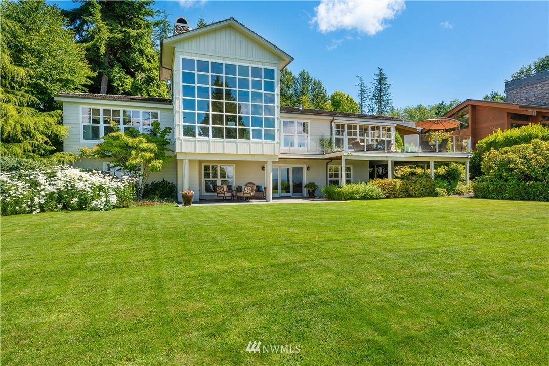 9045 Shearwater Road - Photo 1