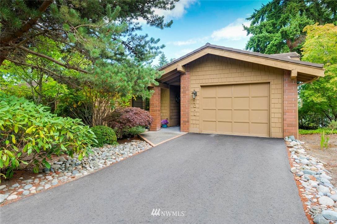 70 Bluffs Drive - Photo 1