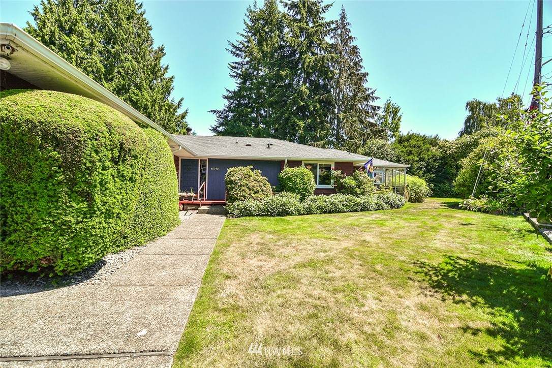 15712 13th Avenue - Photo 1