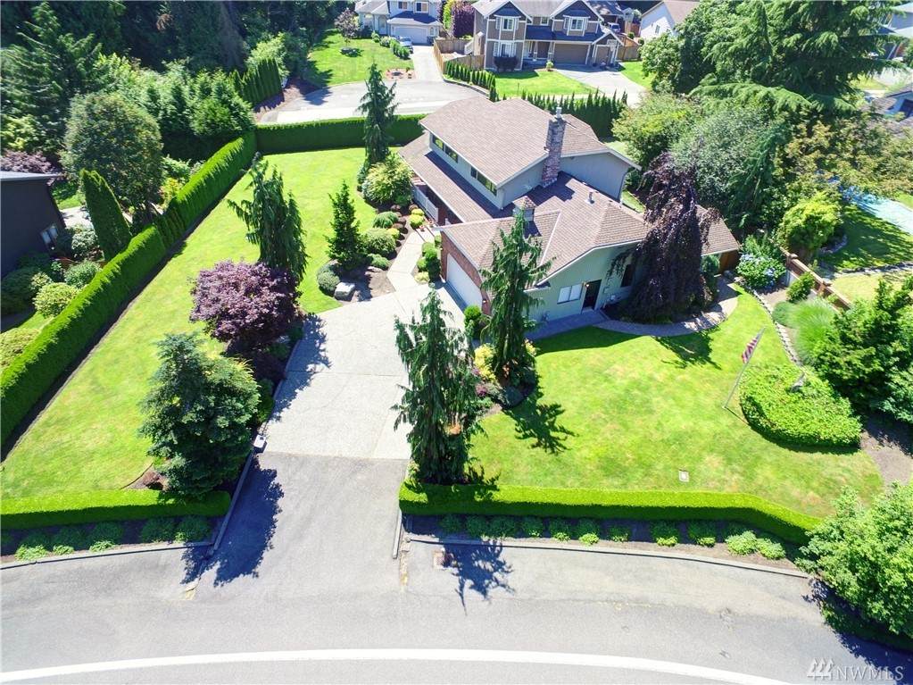 3614 100th Street - Photo 1