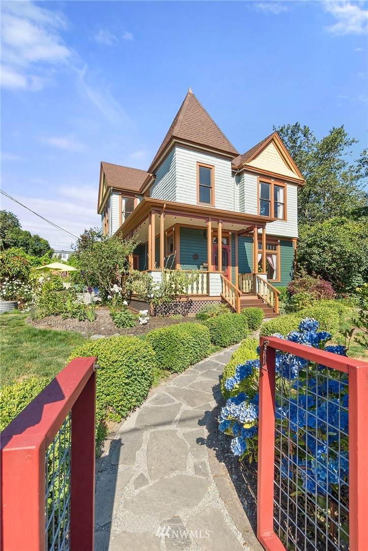 425 Rogers Street - Photo 1