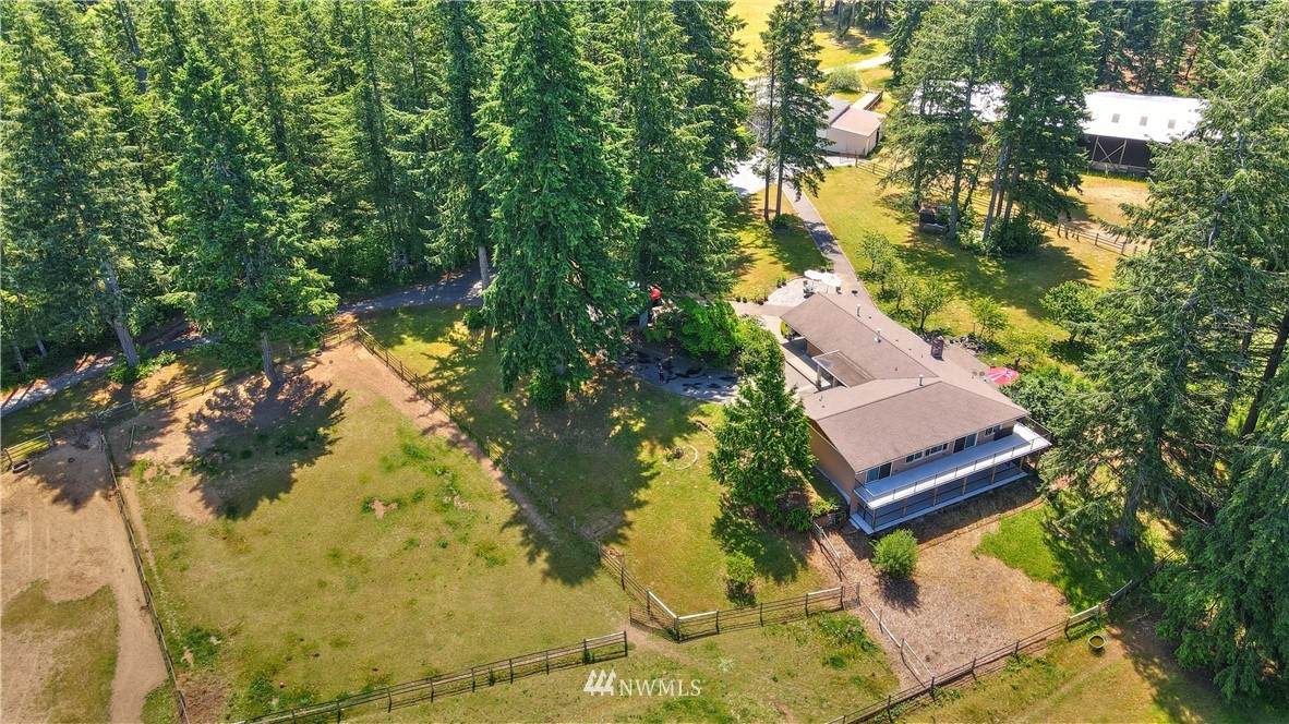 650 Spruce Road - Photo 1