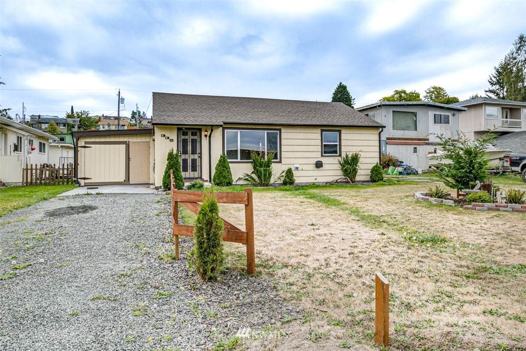 332 Lopez Avenue - Photo 1