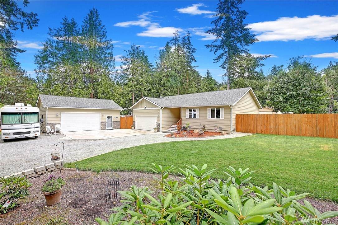 1025 Loganberry Lane - Photo 1