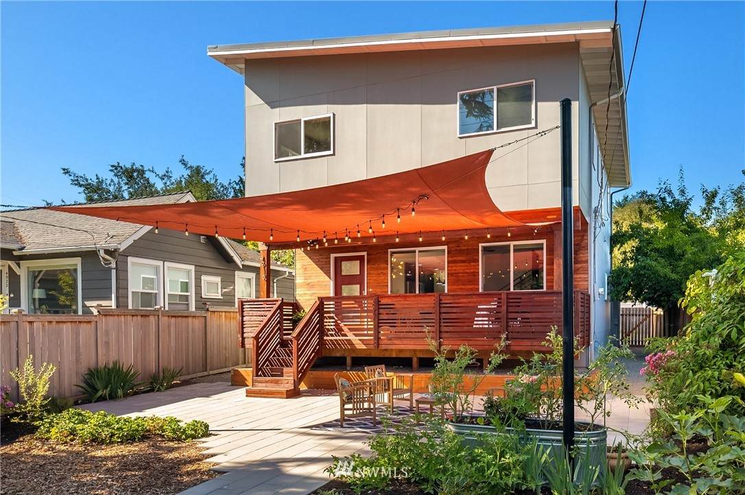 4916 Dawson Street - Photo 1