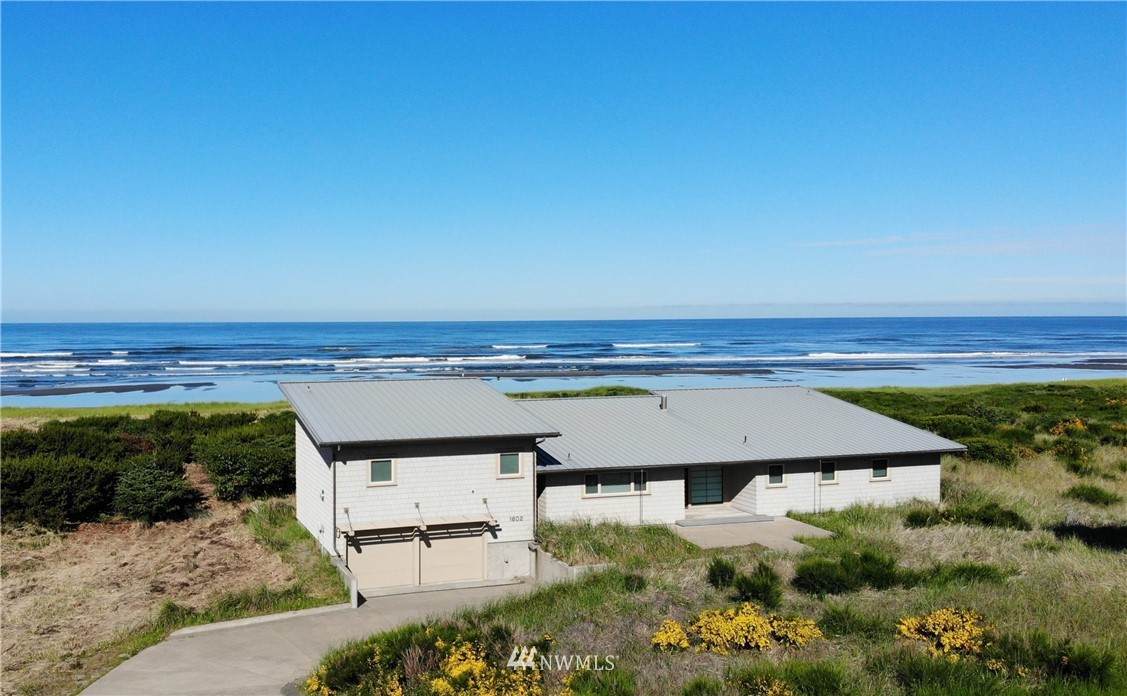 1602 Ocean Spray Lane - Photo 1