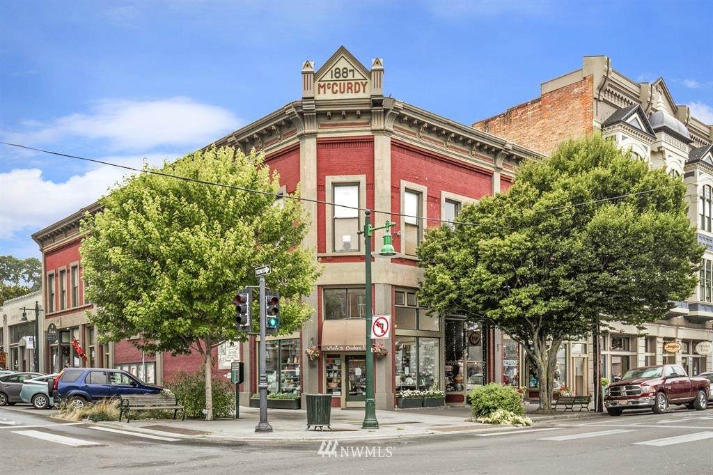 844 Water Street - Photo 1