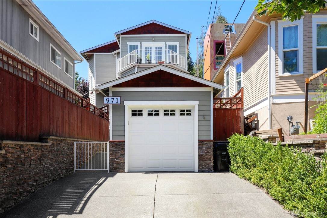 971 22nd Ave - Photo 1