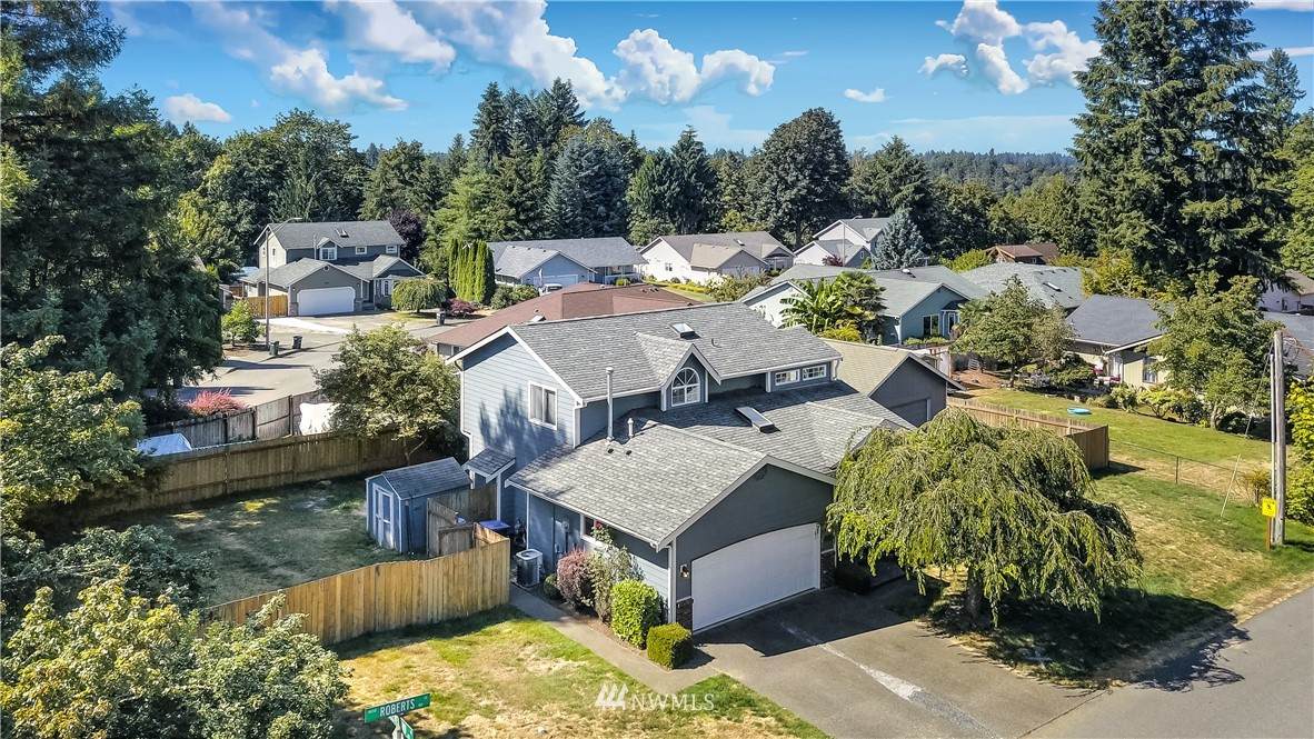 105 Roberts Road - Photo 1