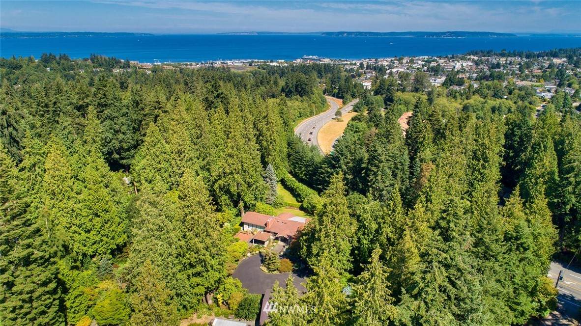540 Edmonds Way - Photo 1