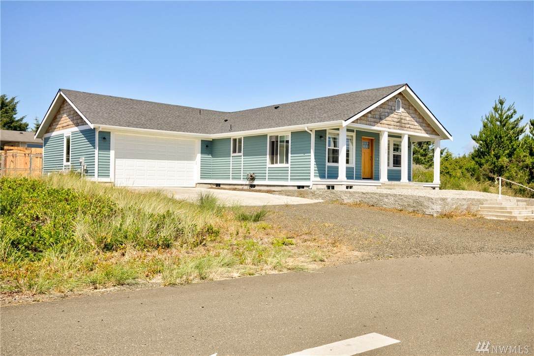 198 Clover St - Photo 1