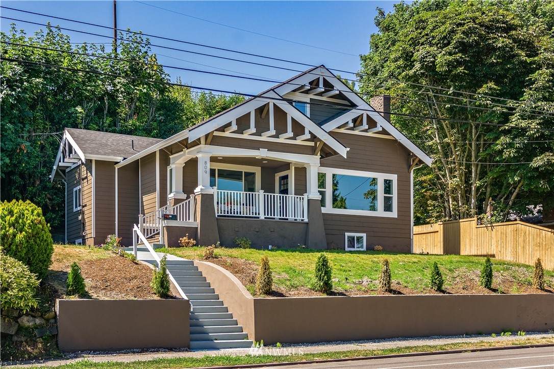 809 31st Avenue - Photo 1