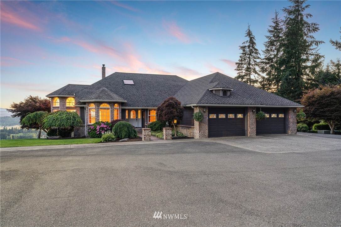 125 Alderwood Drive - Photo 1