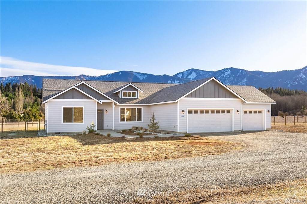 595 Three Lakes Road - Photo 1