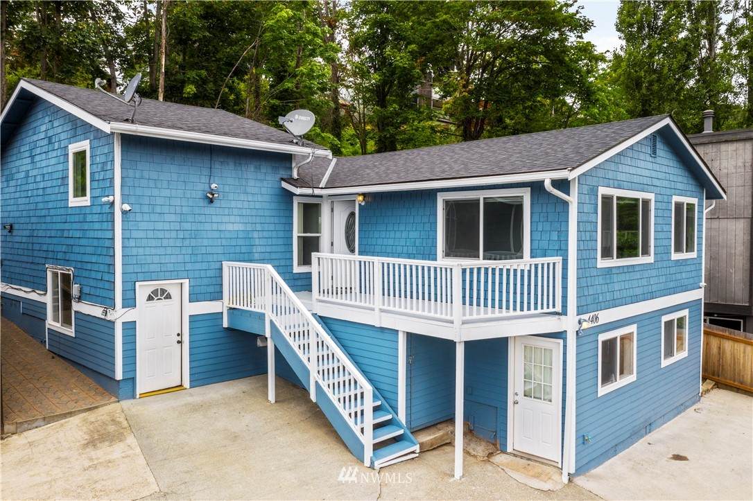 4406 34th Avenue - Photo 1