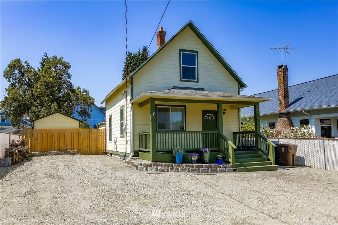 8418 Tacoma Avenue - Photo 1