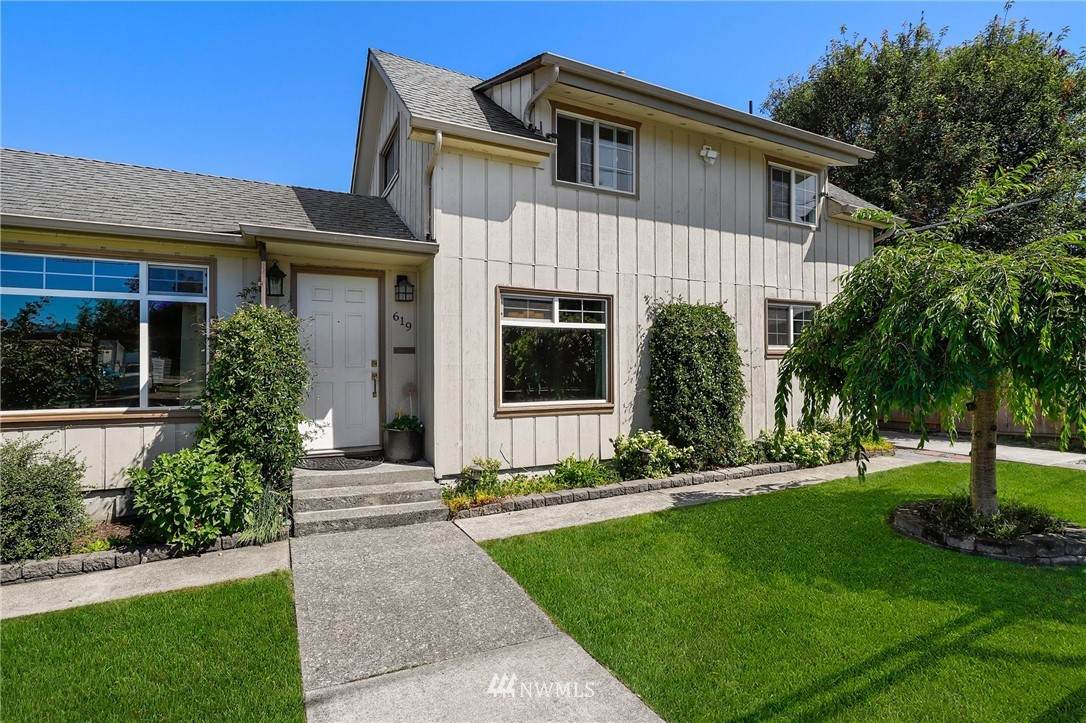 619 Greenleaf Avenue - Photo 1