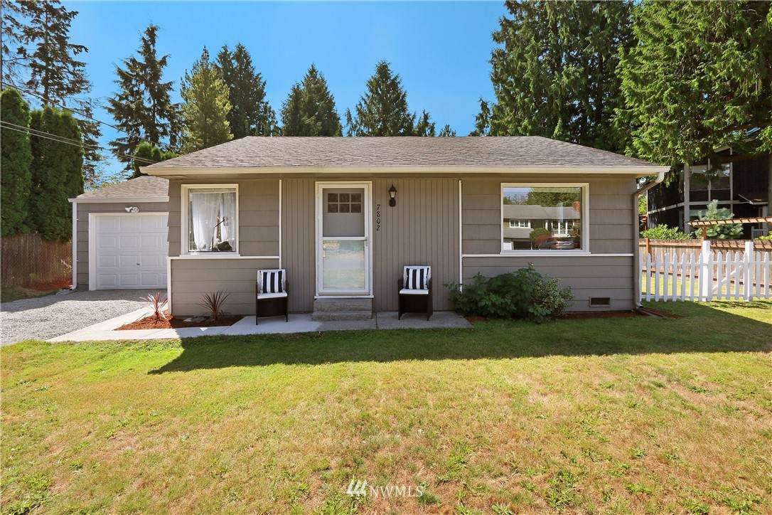 7802 194th Street - Photo 1