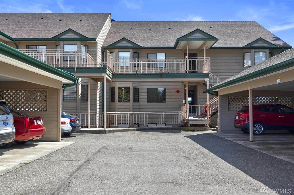 101 Pine Avenue - Photo 1