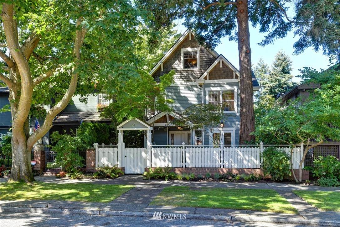 641 33rd Avenue - Photo 1