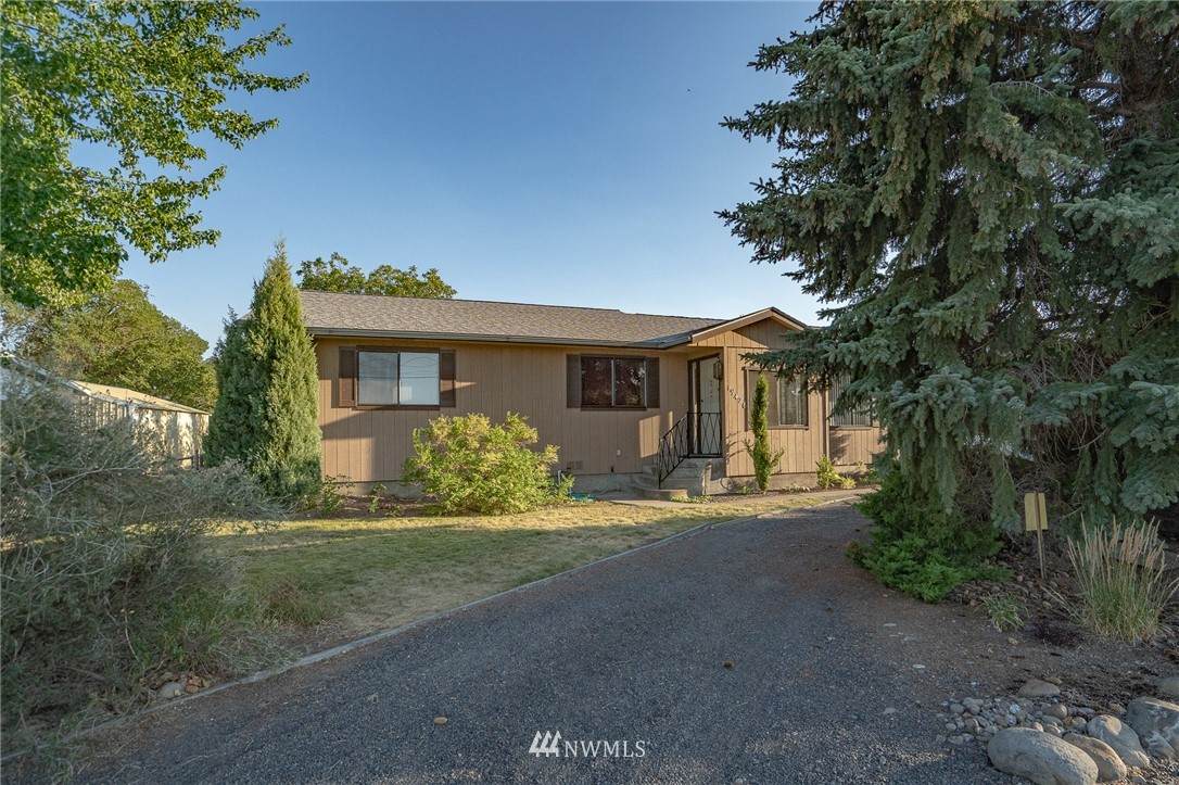 19426 Golf Club Road - Photo 1
