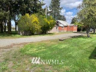 16307 Middle Road - Photo 1