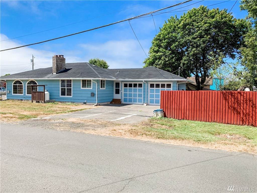 1302 Market St - Photo 1