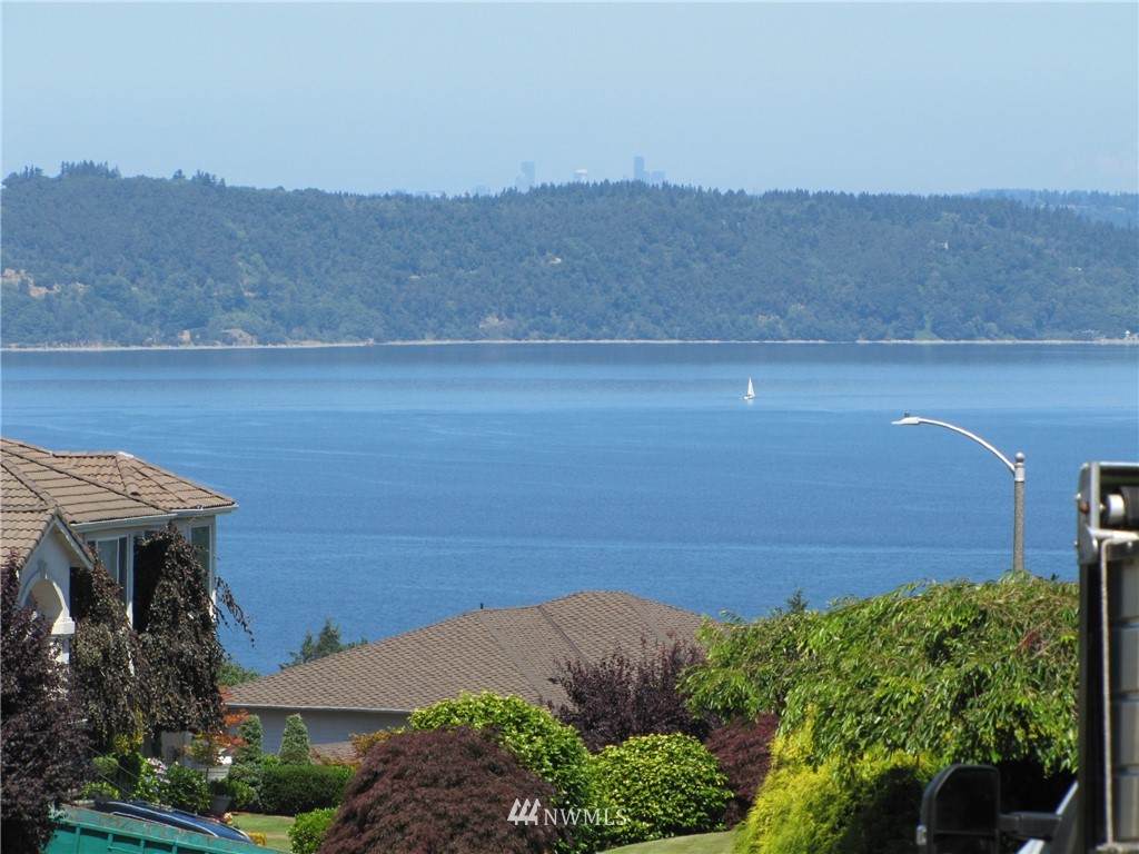 5428 Ridge Drive - Photo 1