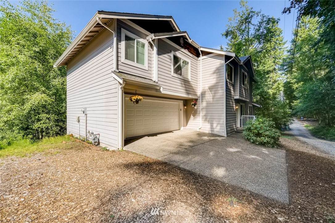 7804 140th Street - Photo 1