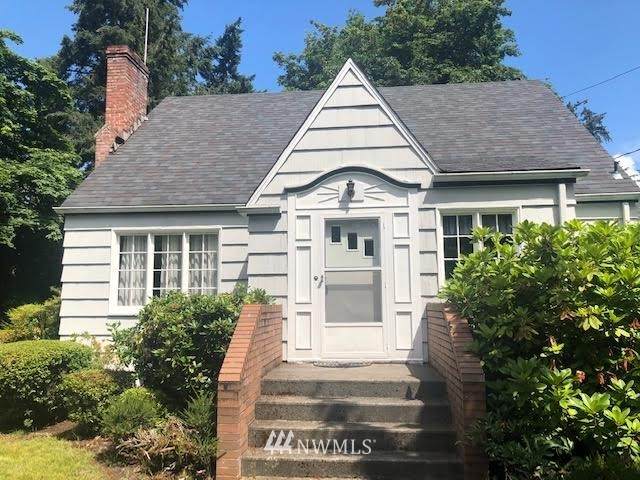8103 104th Street - Photo 1