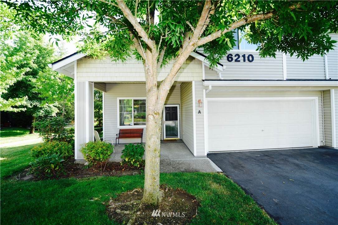 6210 Lindsay Avenue - Photo 1