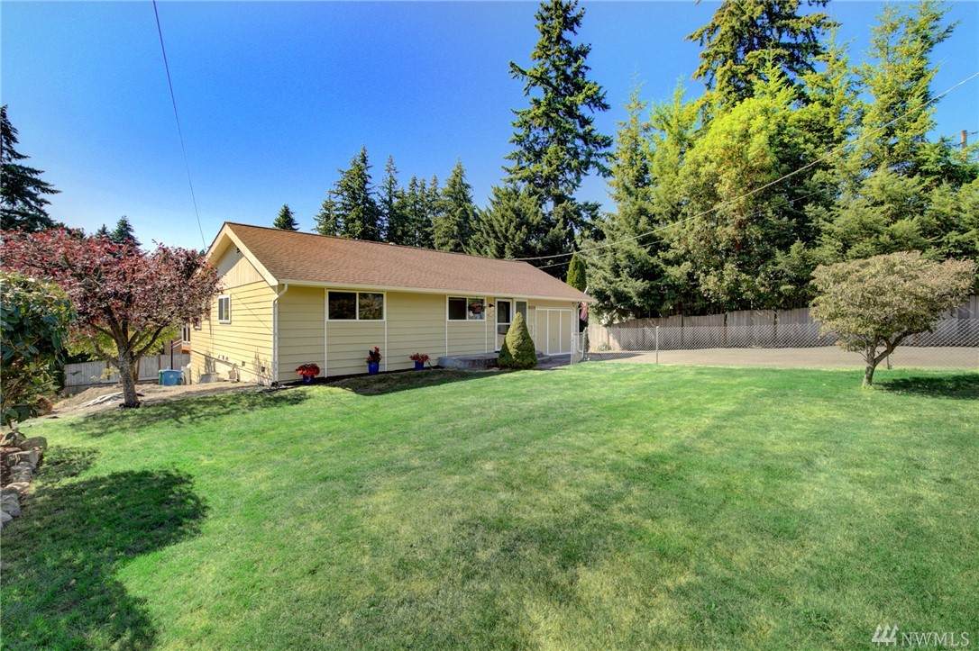16319 Meridian Avenue - Photo 1
