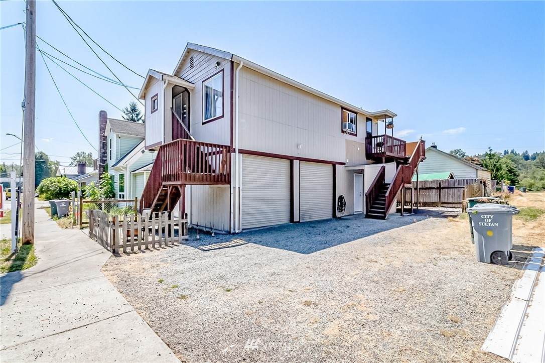 111 Cedar Avenue - Photo 1