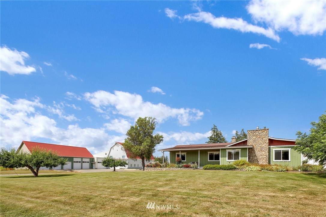 1468 Smith Road - Photo 1