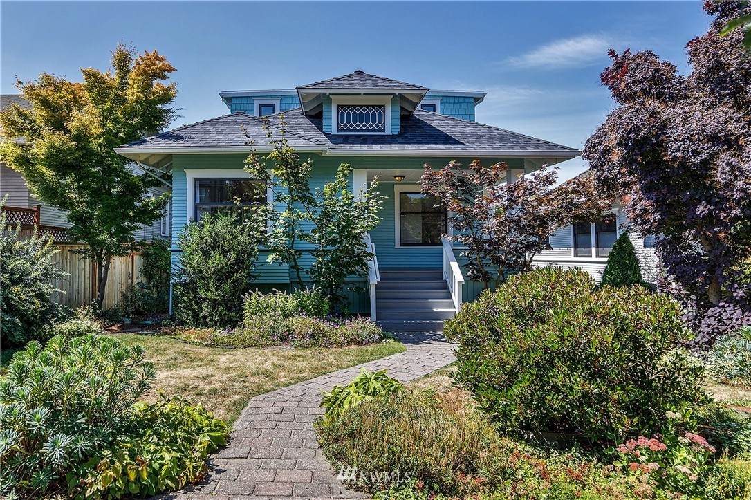 2415 7th Avenue - Photo 1