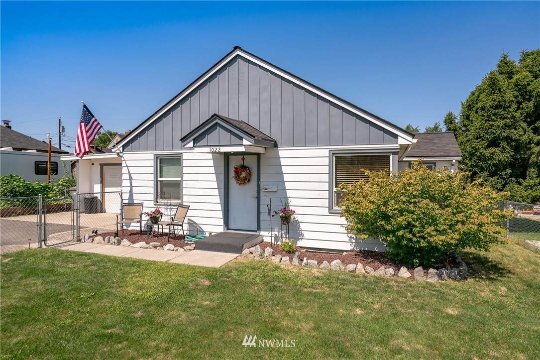 1022 7th Street - Photo 1