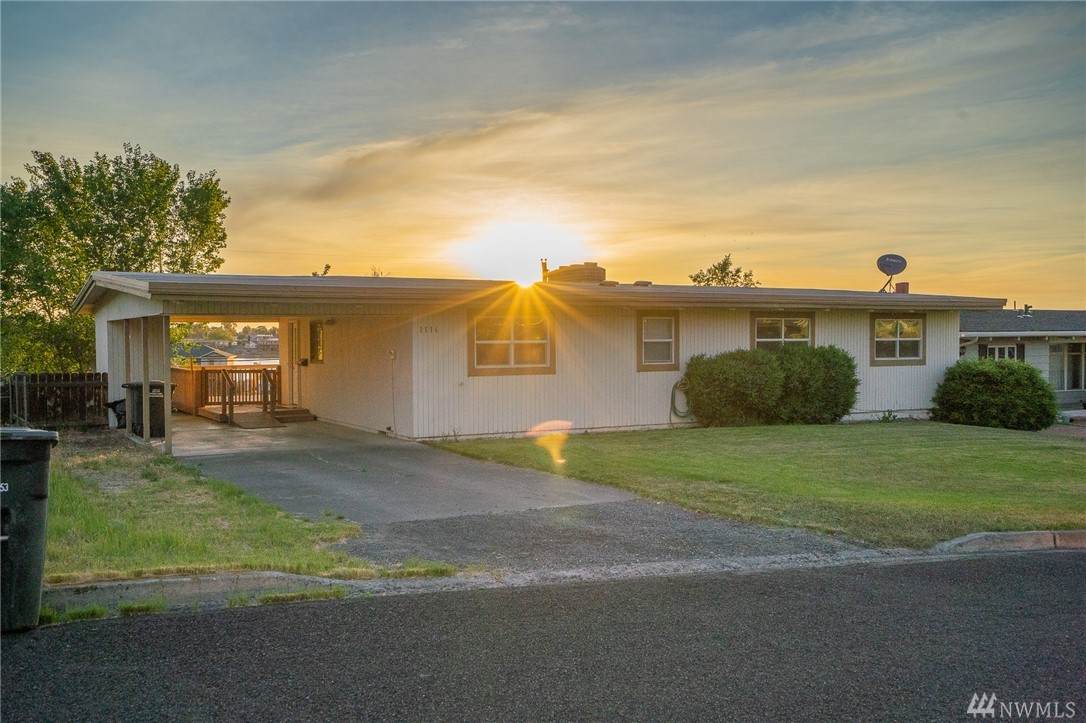1116 Ashley Way - Photo 1