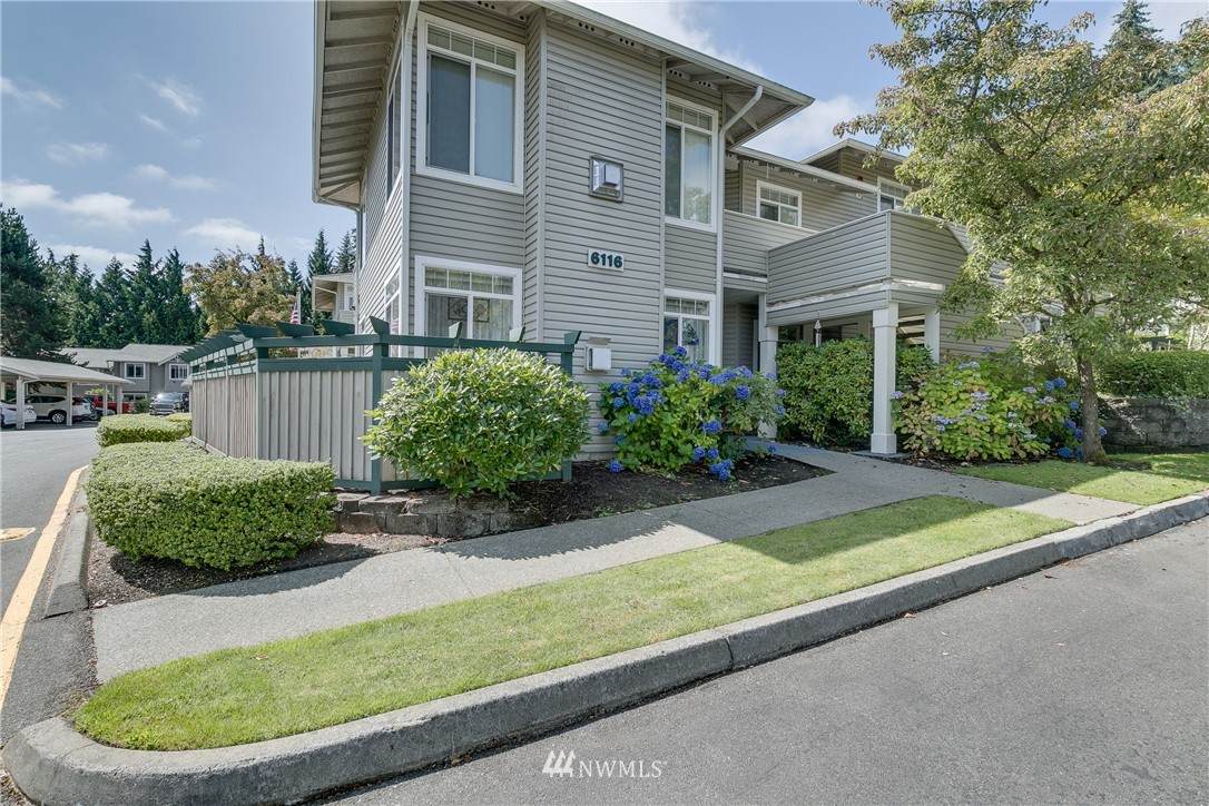 6116 202nd Street - Photo 1