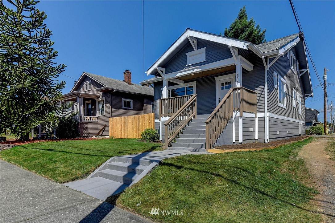 2805 19th Street - Photo 1