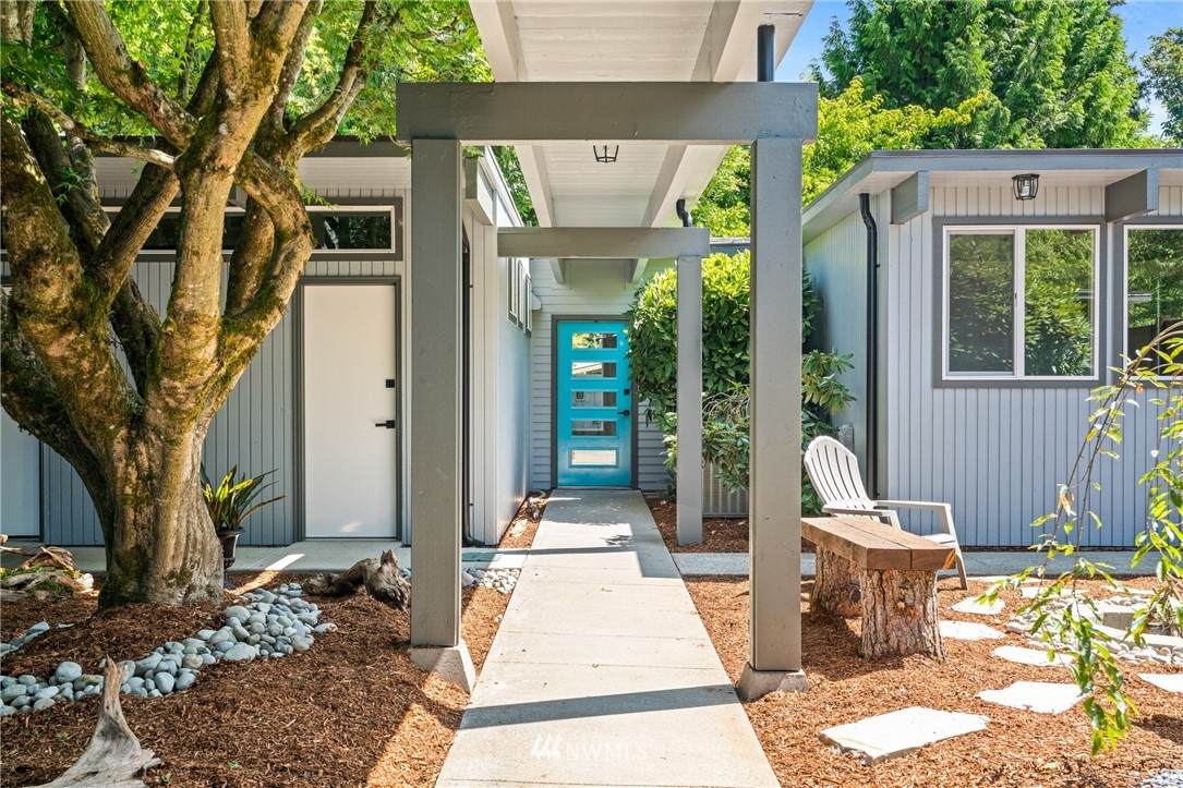 2423 Franklin Street - Photo 1