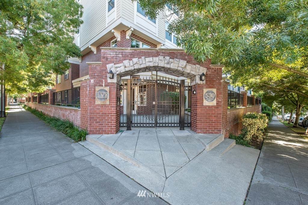 530 4th Avenue - Photo 1
