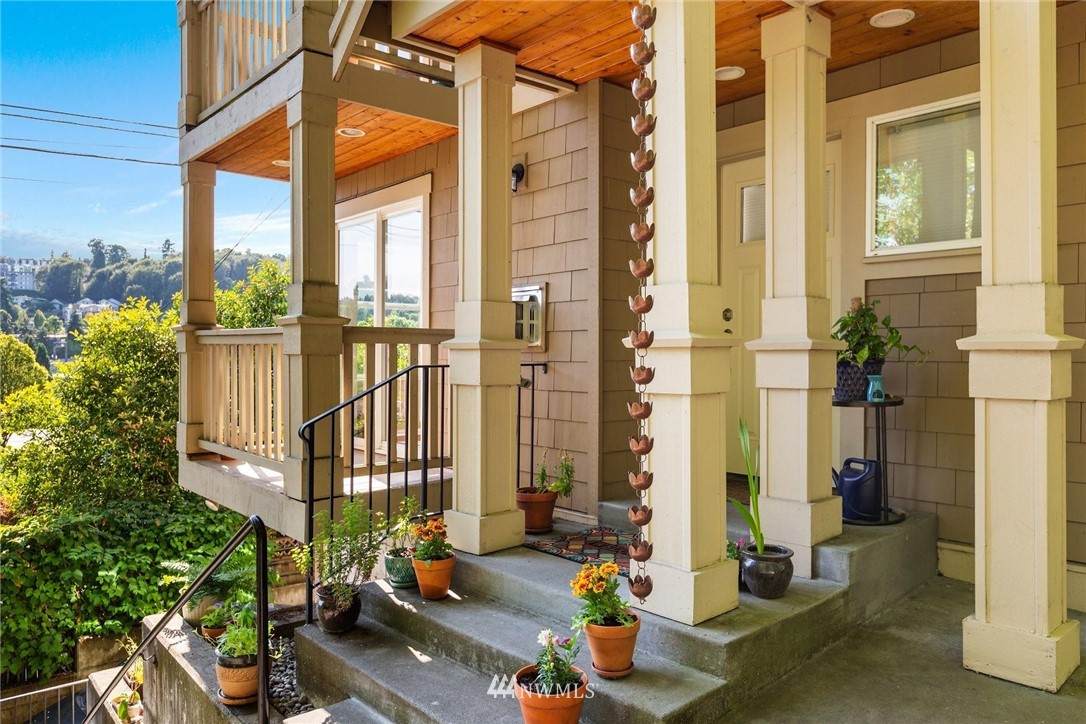1813 Bush Place - Photo 1