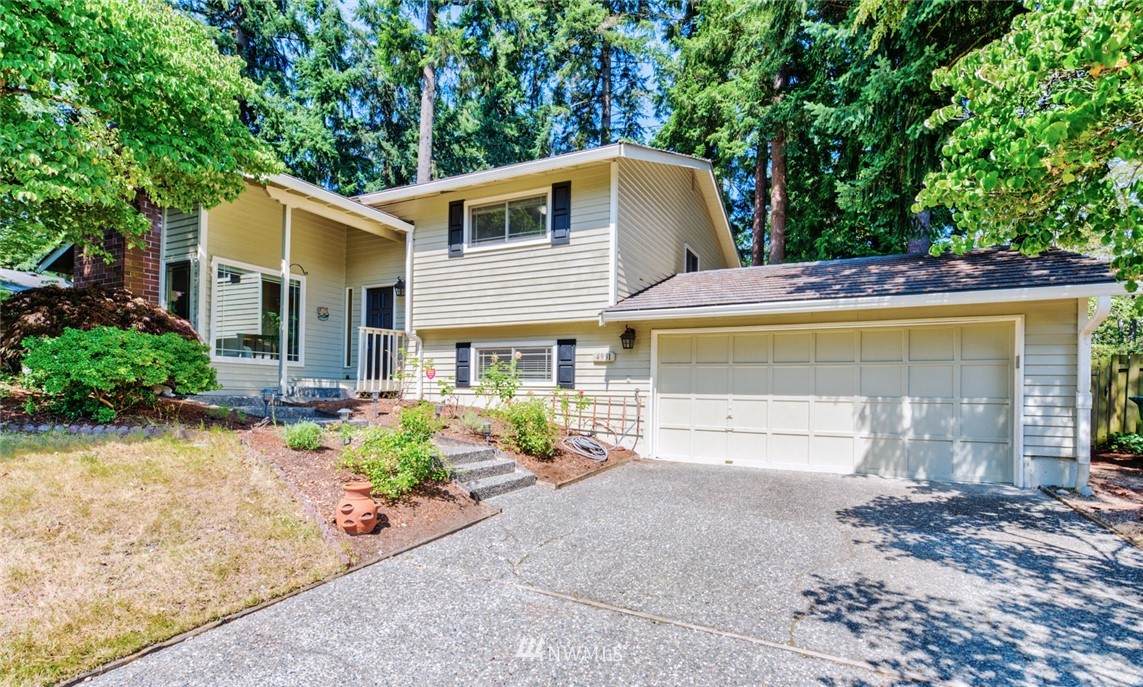 4931 99th Street - Photo 1