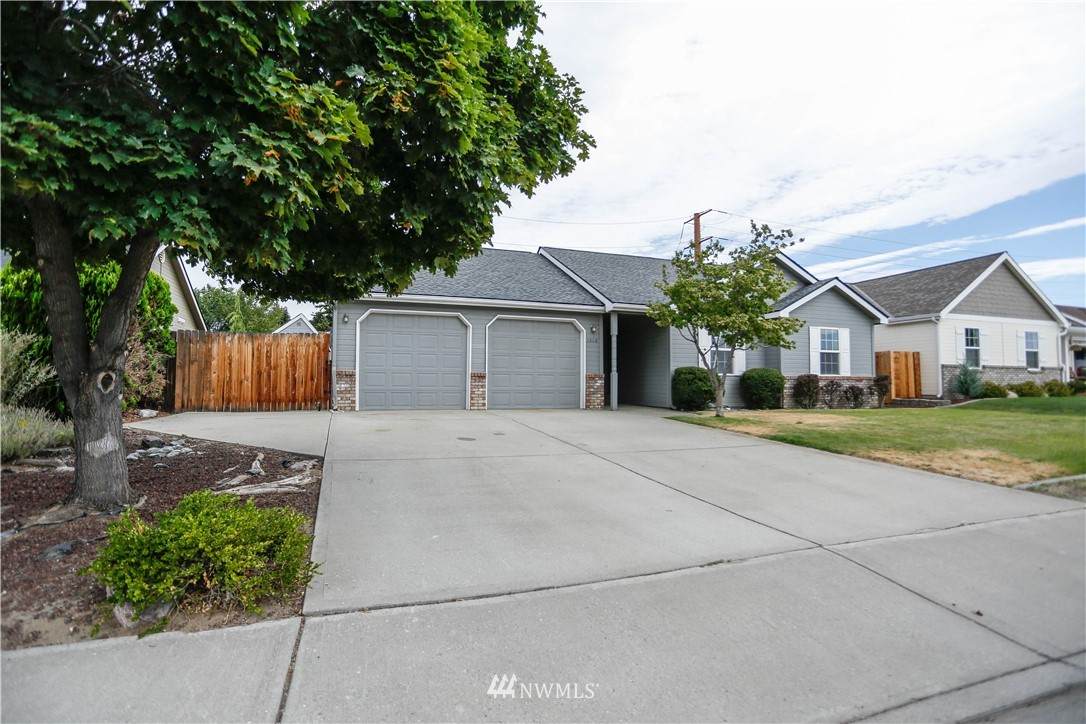 1808 Story Lane - Photo 1